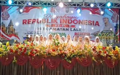 Meriahkan Malam Pentas Seni HUT RI ke-81, Paduan Suara Nasyid MA Al-Azhar Sale Menggema